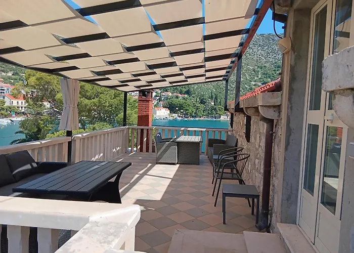 Apartments Vicko Vodnica