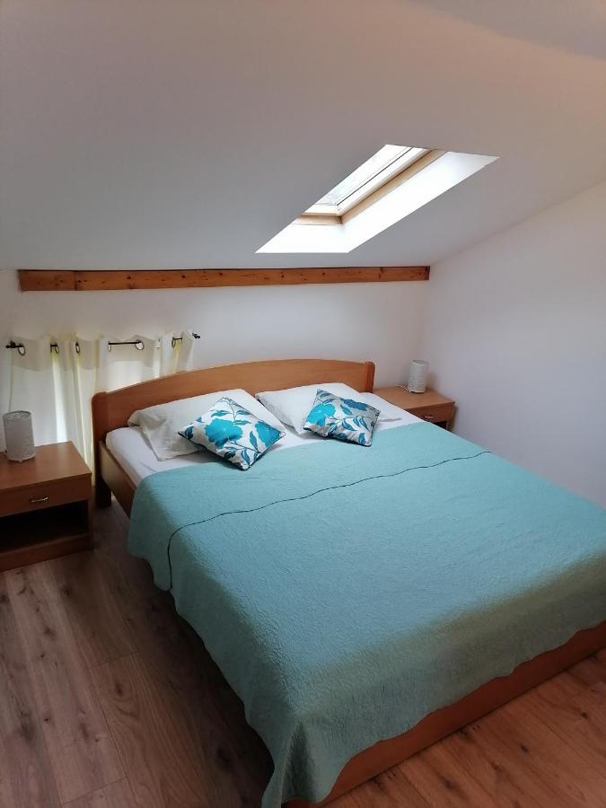 Apartma Vicko Vodnica